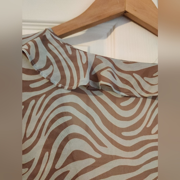 Victoria secret cover up - Picture 6 of 8